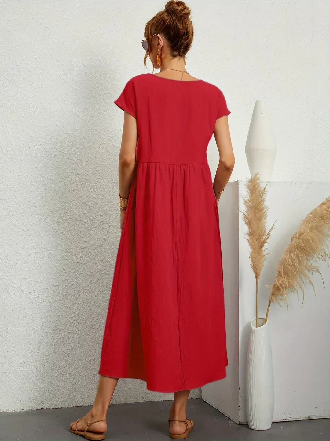 Ilse | Midi jurk in tijdloze vloeibare elegantie
