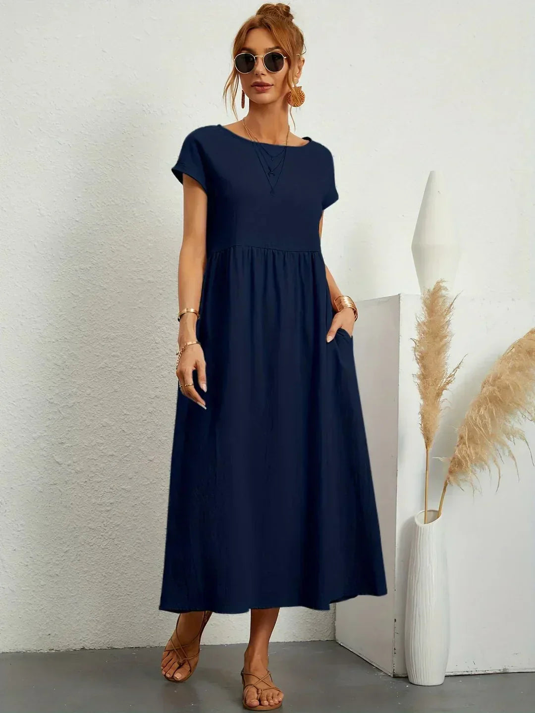 Ilse | Midi jurk in tijdloze vloeibare elegantie